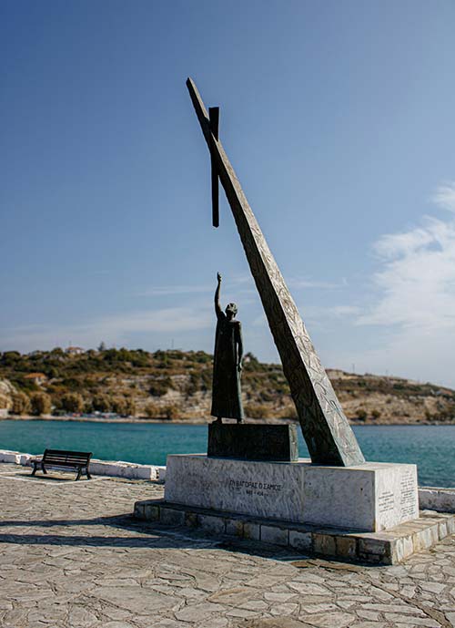 pythagoras-statue-samos Pythagoras statue samos